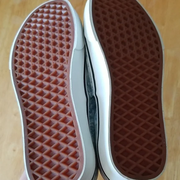 Vans Authentic Shoes - Picture 8 of 11